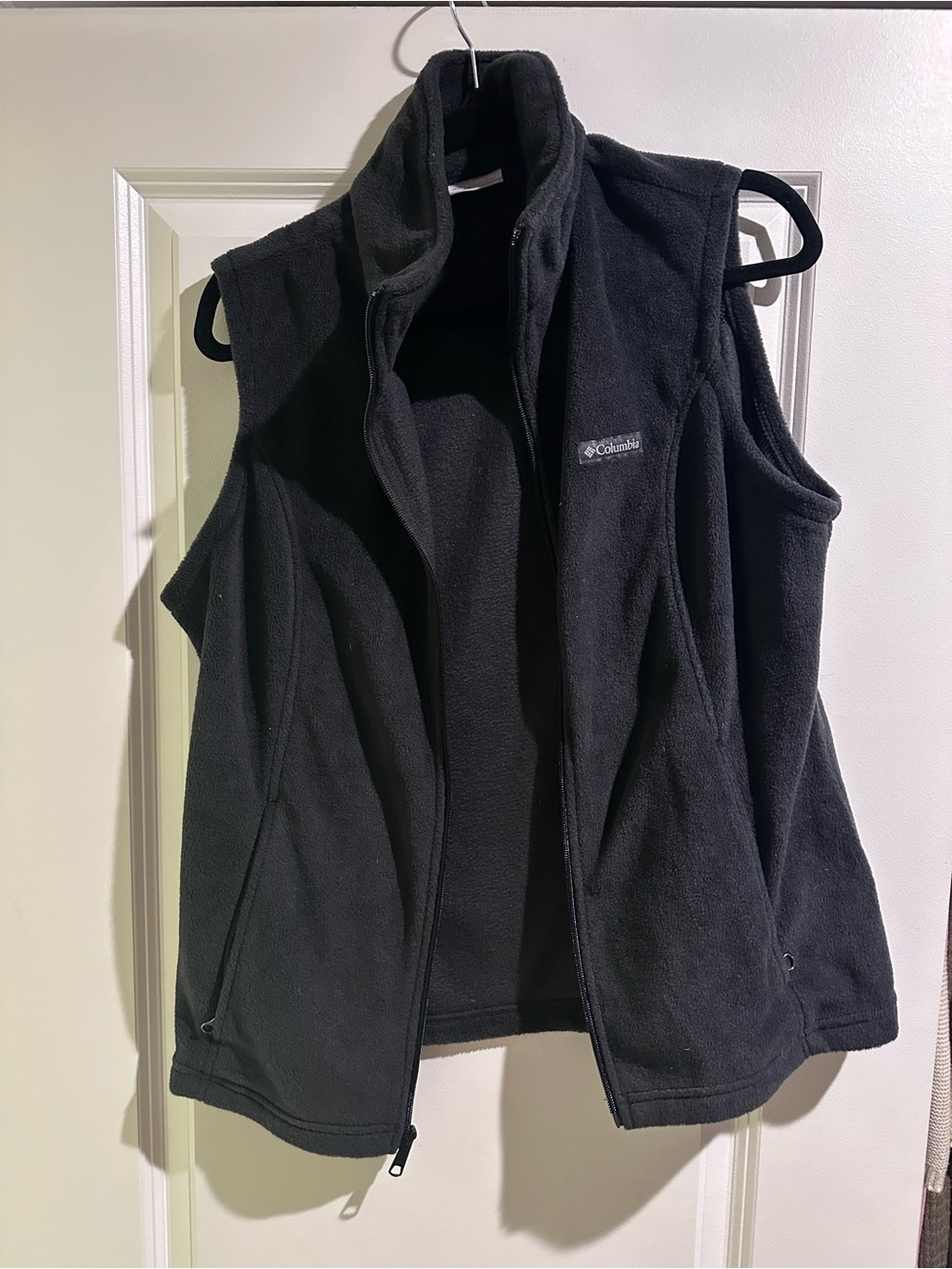 Columbia Black Fleece Zip-Up Vest